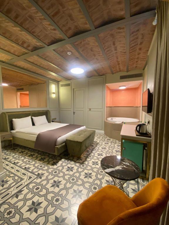 Triada Hotel Büyükada — 9