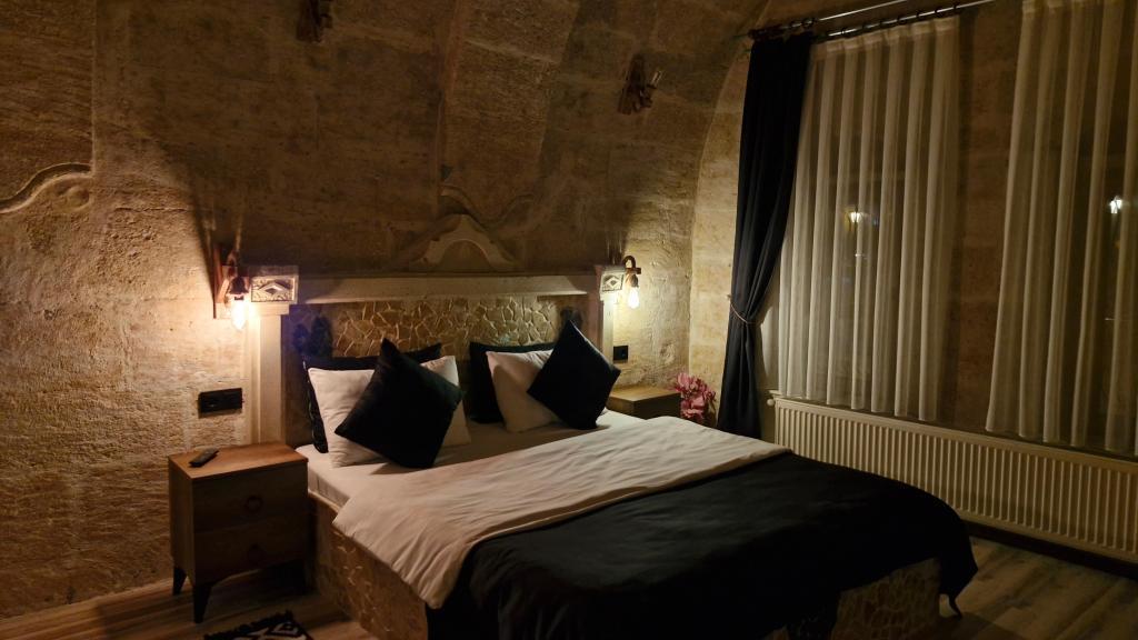 Vaveyla Cave Hotel — 6