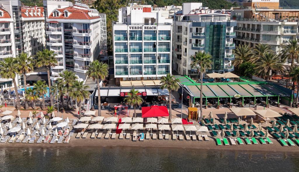 Verde Beach Hotel +16