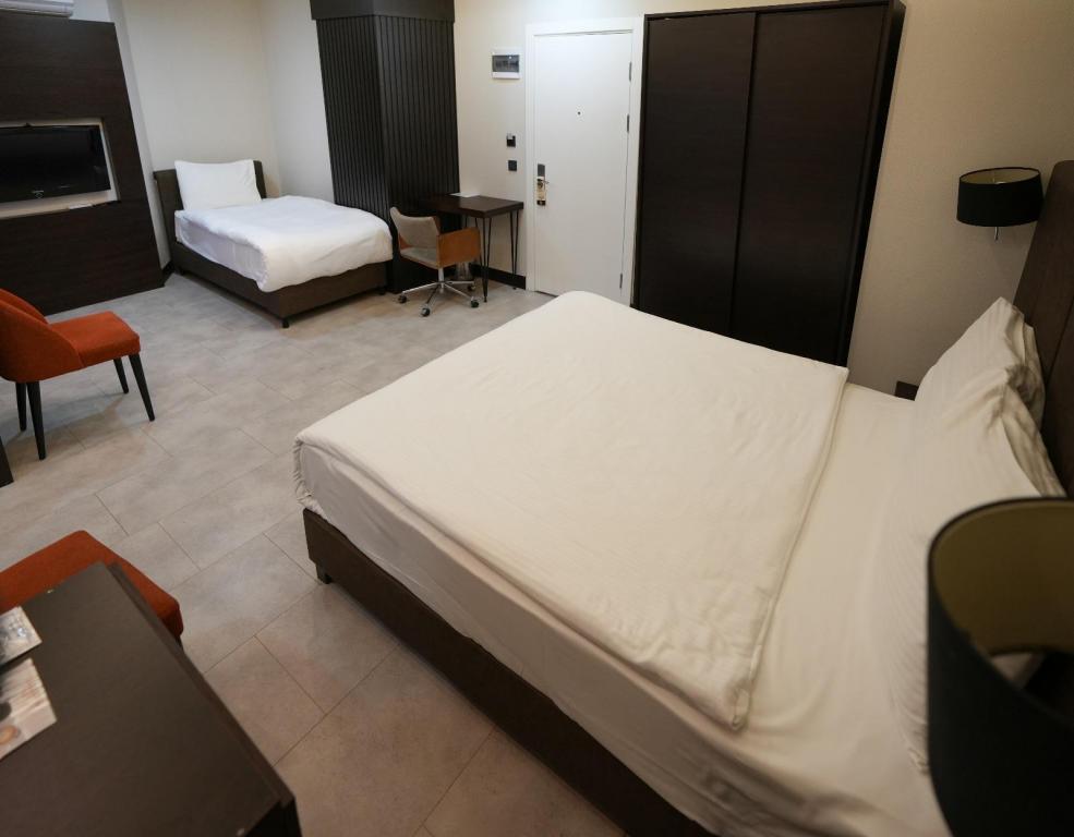 Visse Hotel — 9