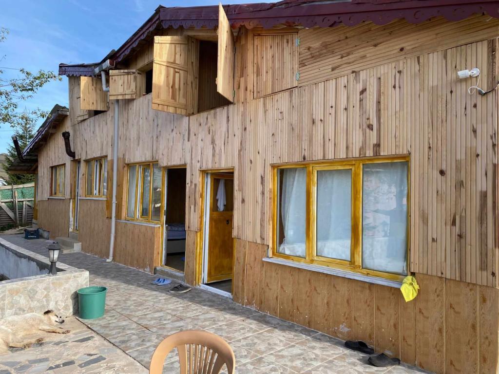 Yayla Apart Ev Beyaz Ev — 2
