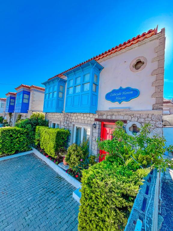 Zübeyde Hanım Alaçatı Otel — 4