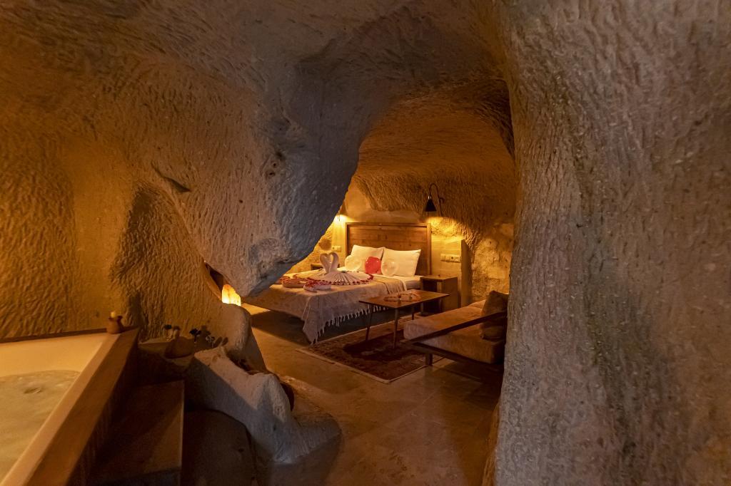 Feris Cave Hotel — 10