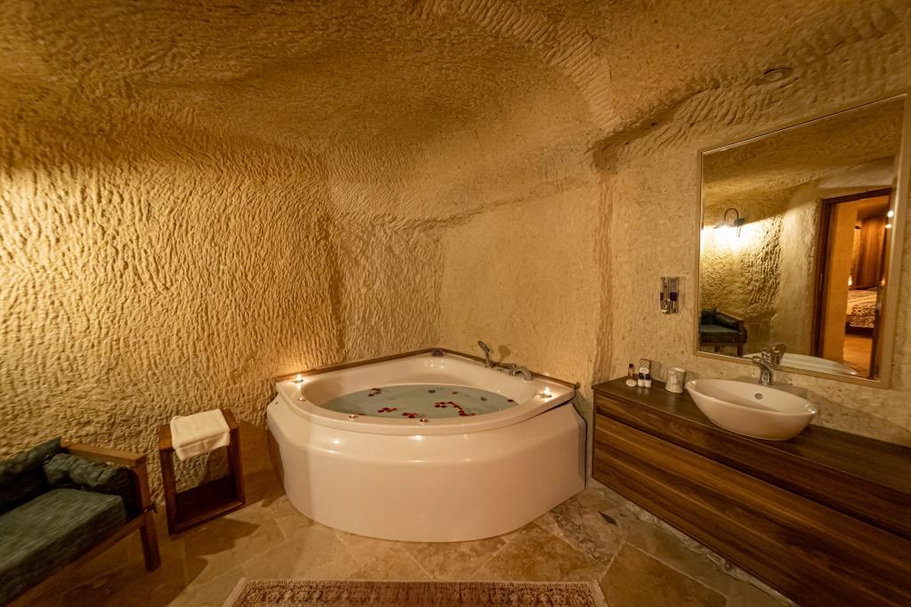 Feris Cave Hotel — 2