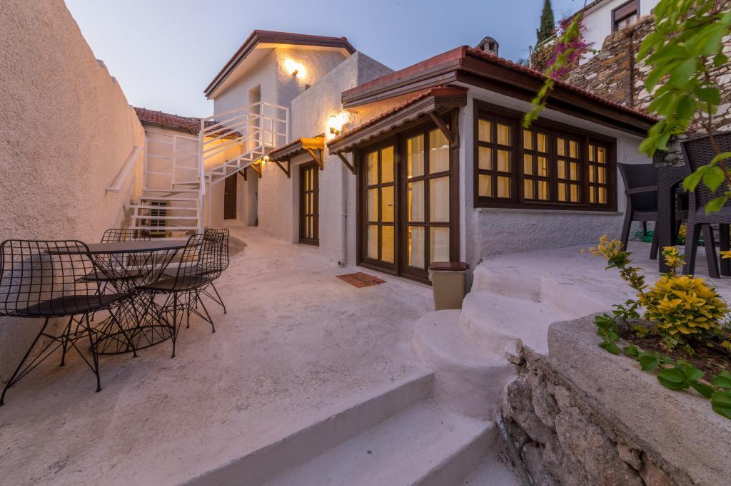 Seren Homes — 1