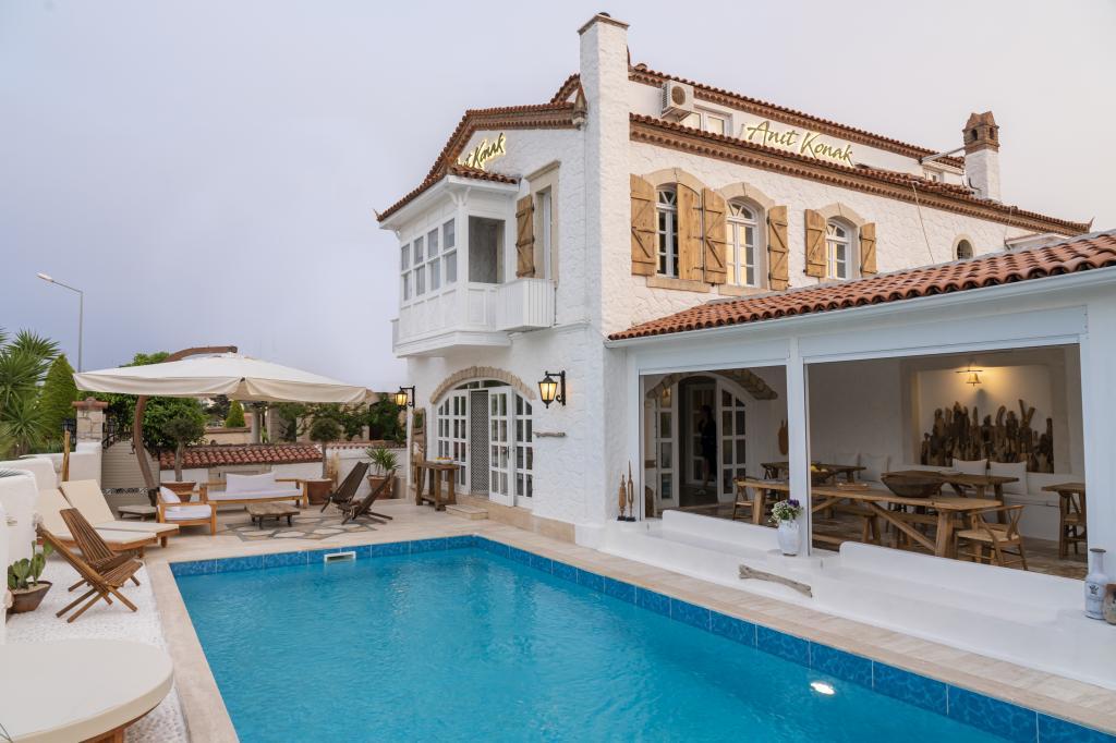 Anıt Konak