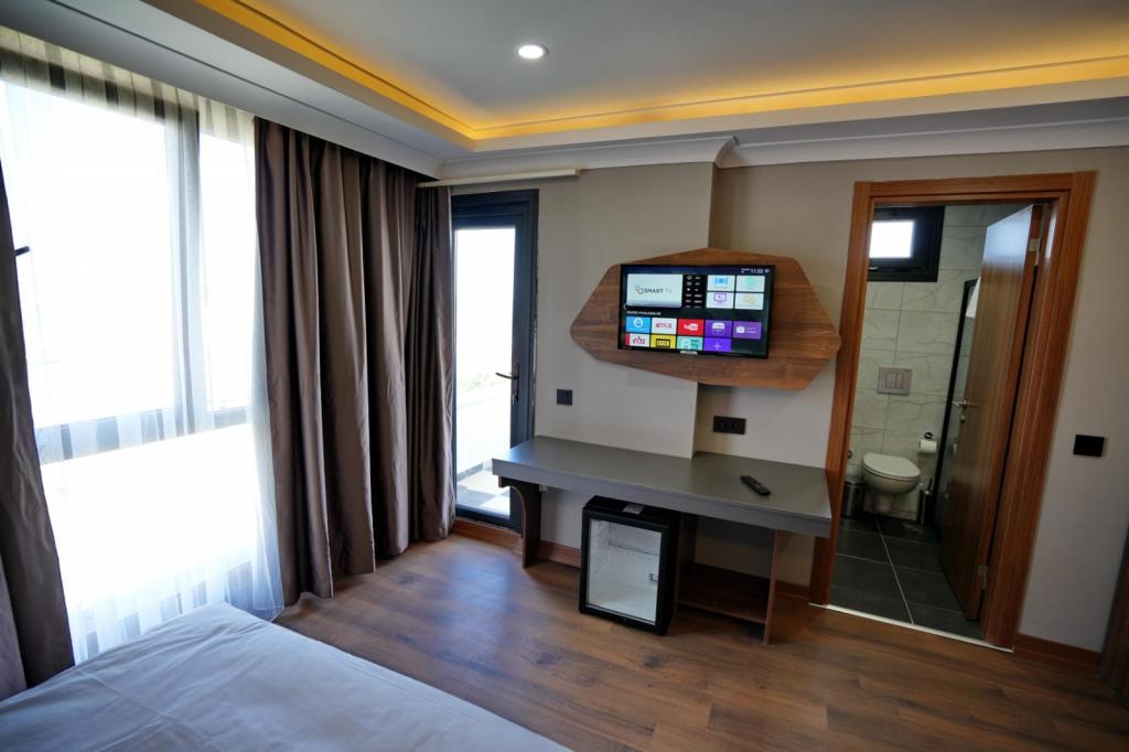 Shelton Airport Otel — 5