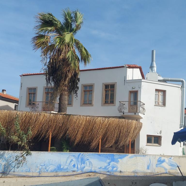 Pürhayal Pansiyon Çeşme