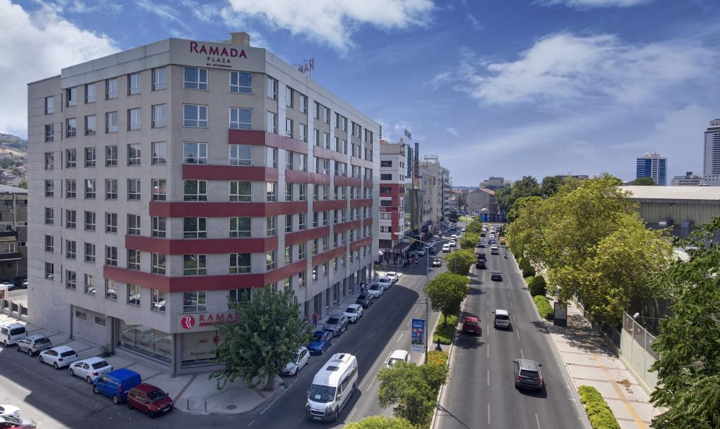 Ramada Plaza By Wyndham İzmir