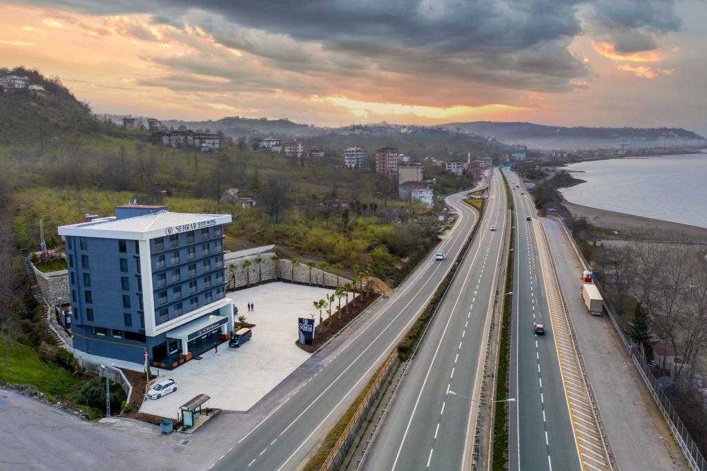 Şehrar Suite Hotel — 4