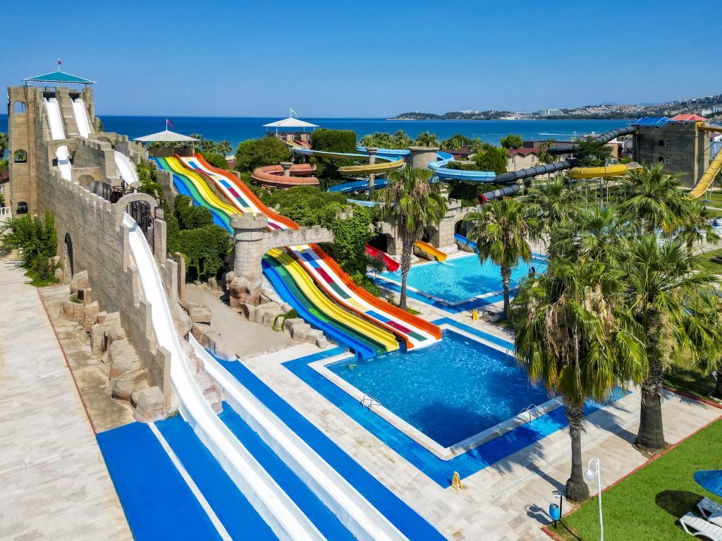 Risus Beach Resort Hotel — 6