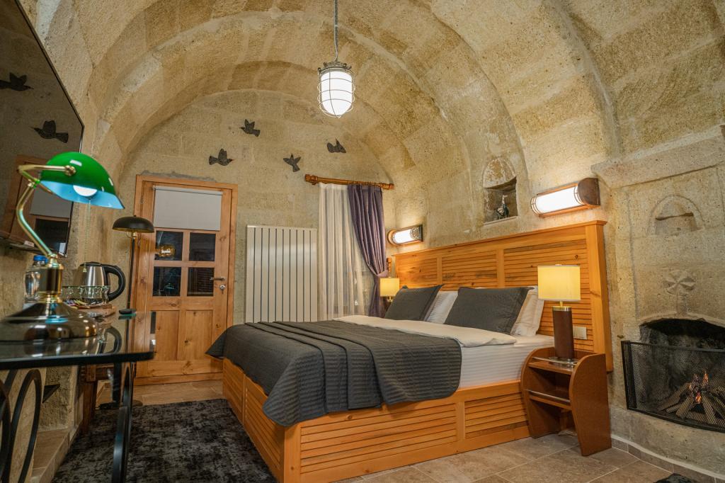 Bala Cave House — 2
