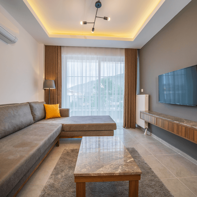 Midpoint Suites