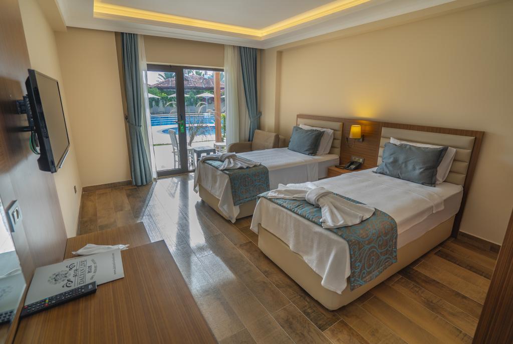 Dalyan Live Spa Hotel — 2
