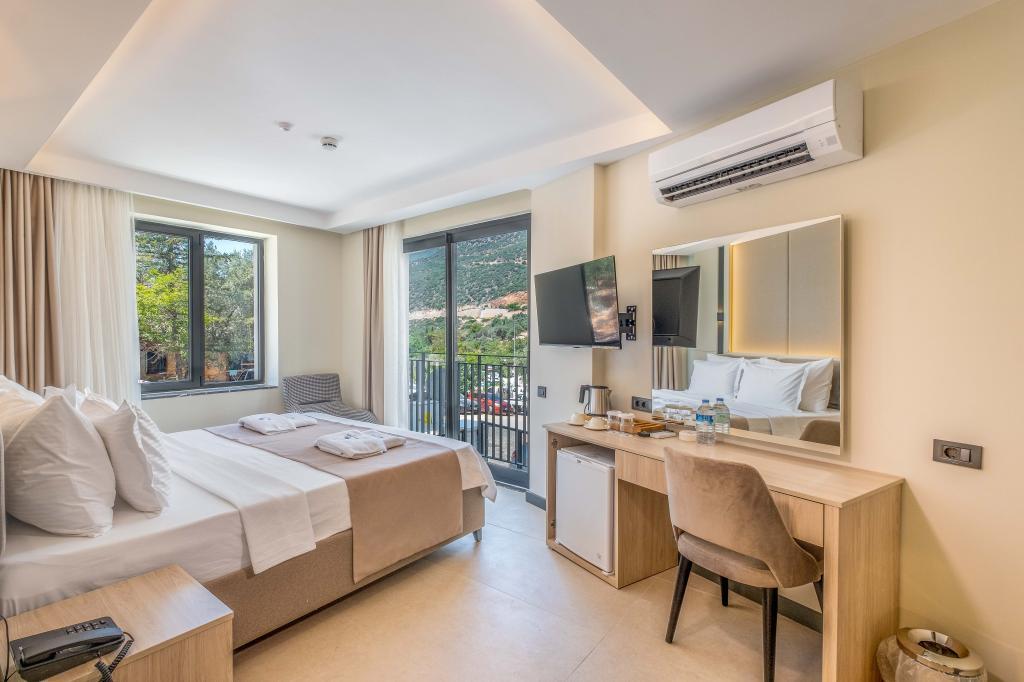 Seatown Hotel — 3