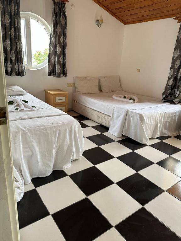 London House hotel — 6