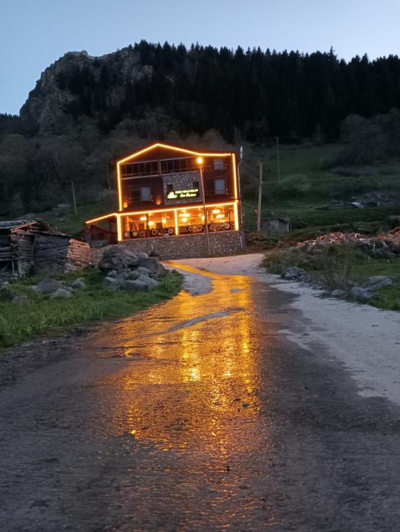 Kale İ Bala Palam Cafe Pansiyon