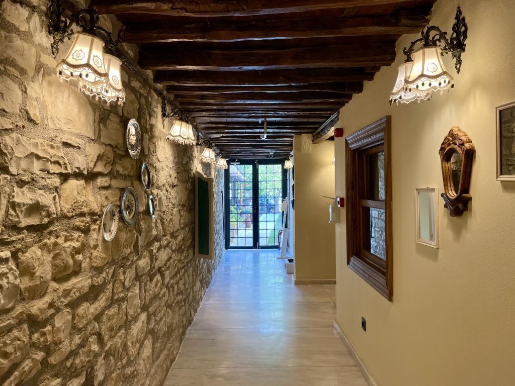 Urla Taş Konak Otel — 8