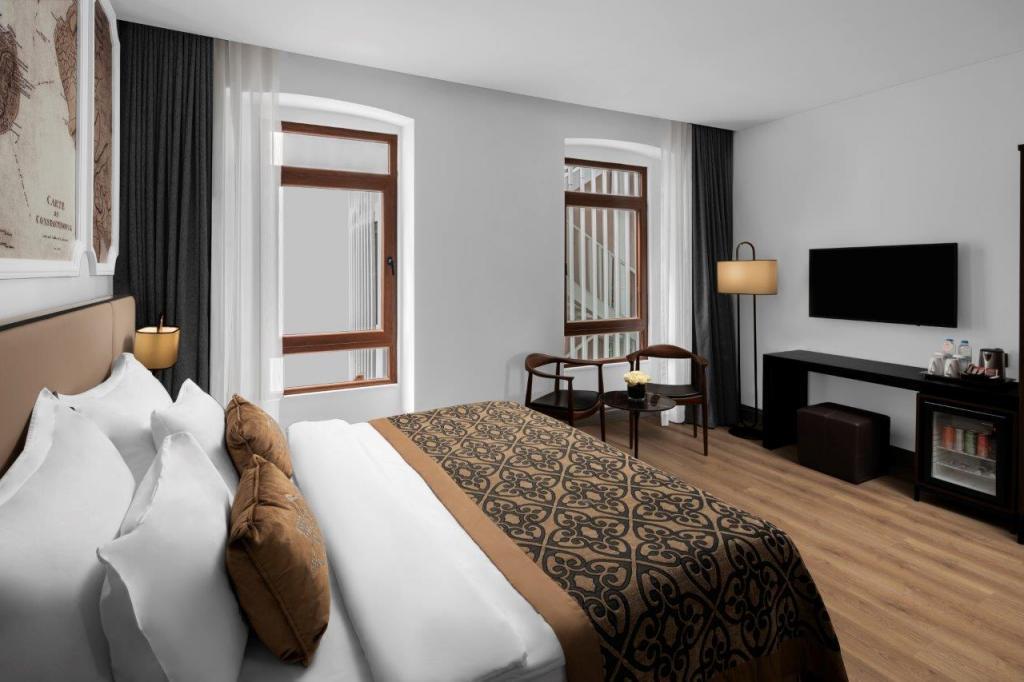 AKKA Hotels Suites — 6