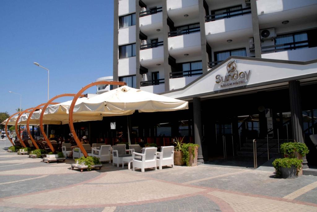 Sunday Beach Hotel — 4