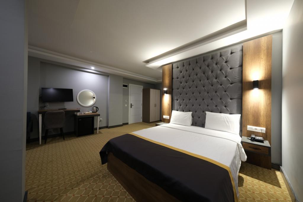 Eniza Hotel — 2