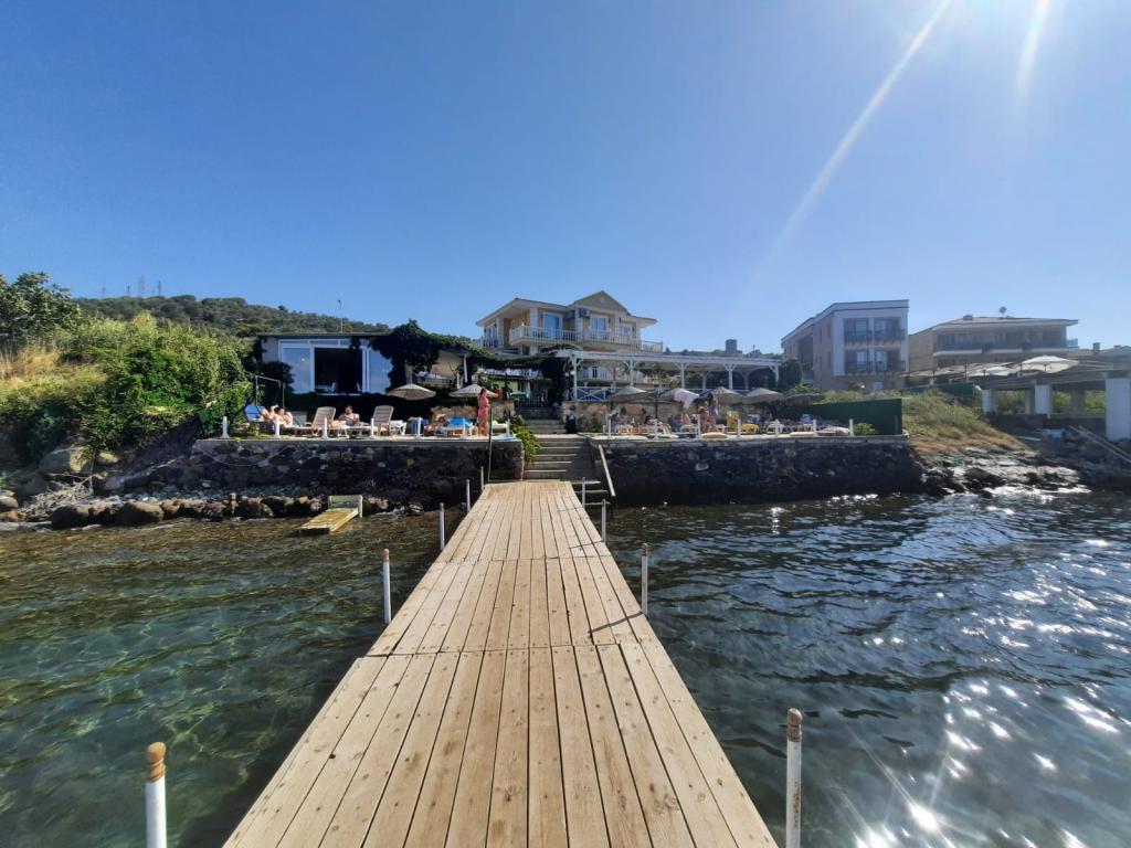 Cunda Güneş Otel — 1