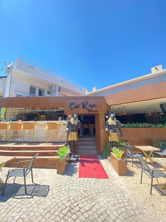 Çat Kapı Otel Alaçatı