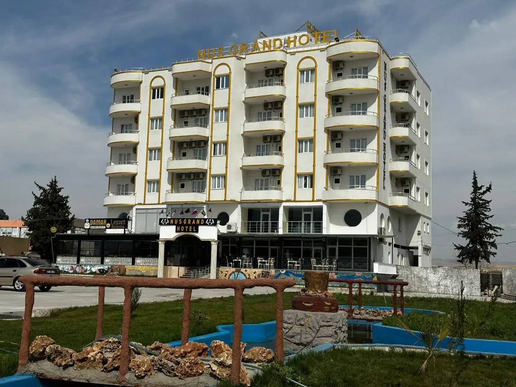 Nus Grand Hotel