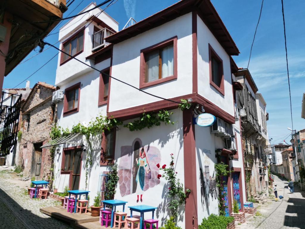 Qmeydann Ayvalık — 1