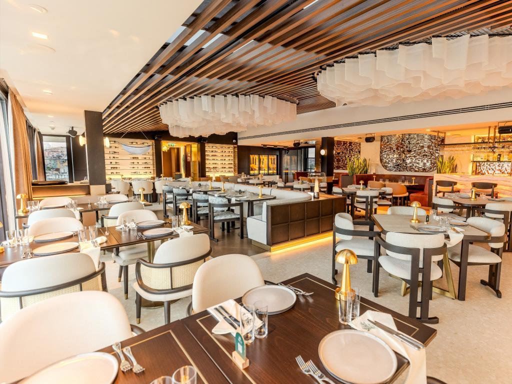 Mövenpick İstanbul Hotel Golden Horn — 9