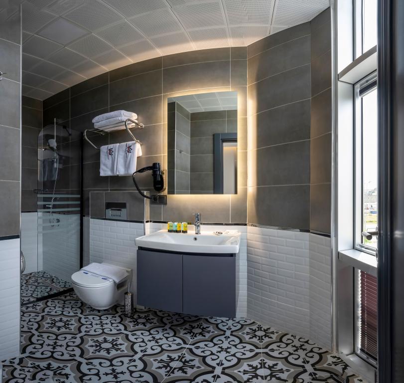World Class Airport Hotel — 6