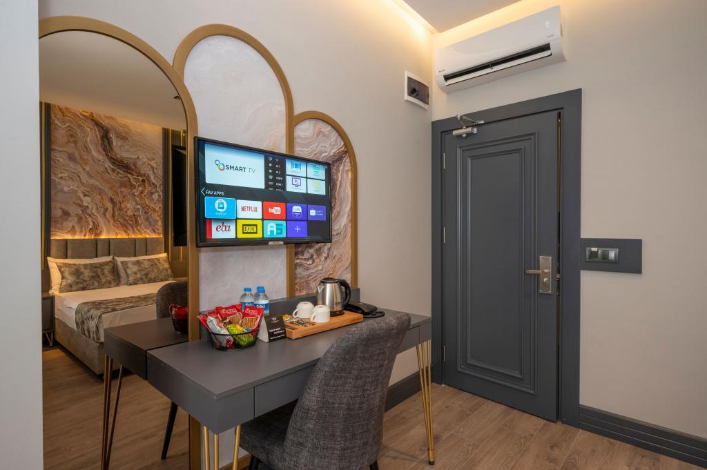 World Class Airport Hotel — 8