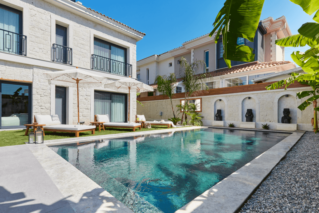 Meruno Alaçatı (Adults Only +12)