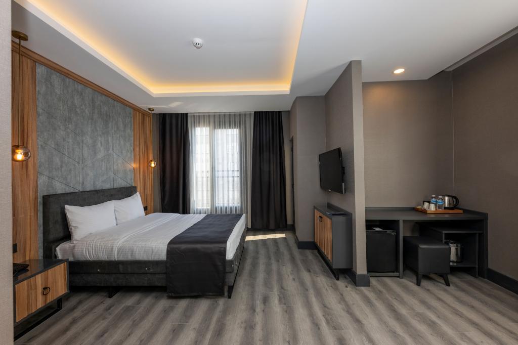 The Nirvanas Hotel