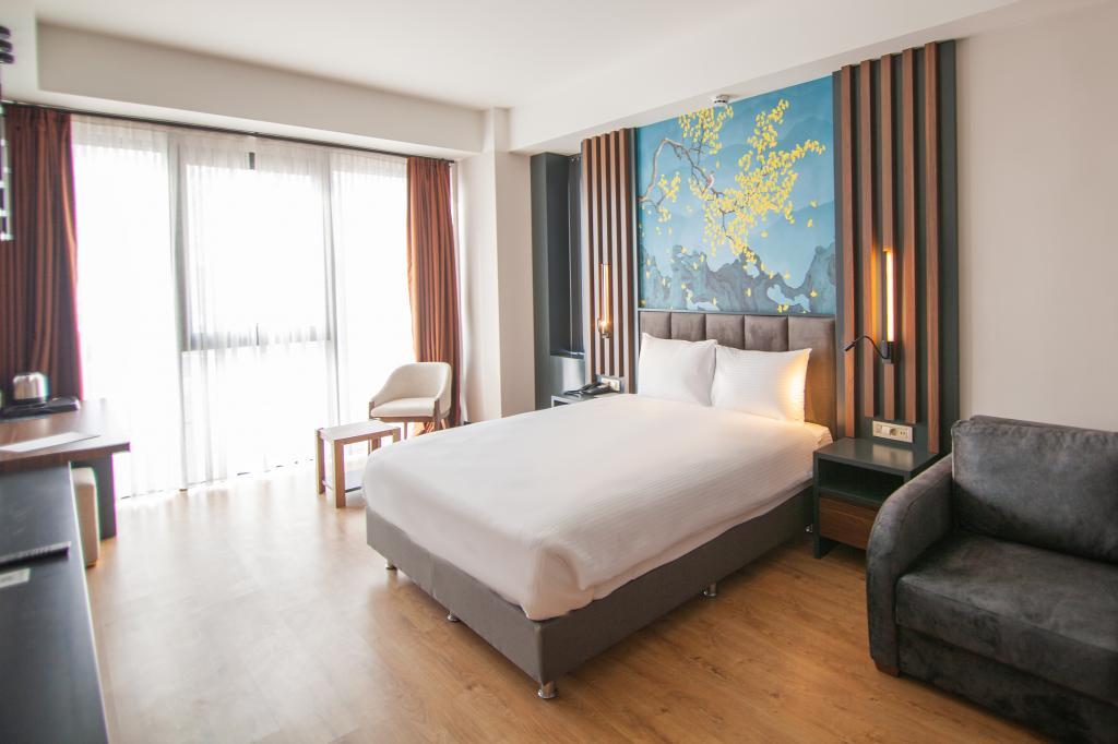S Class Hotel Convention Center — 5