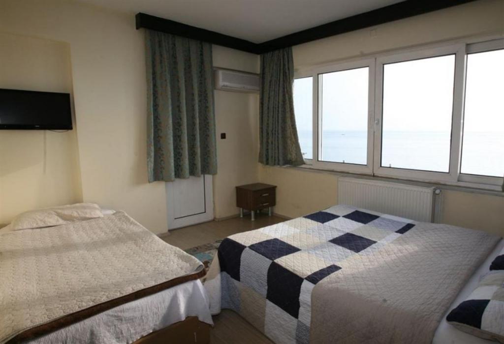 Kutlugün Sahil Otel — 4