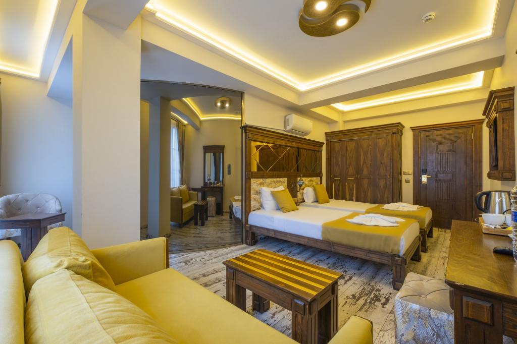 Reis Royal Otel — 2