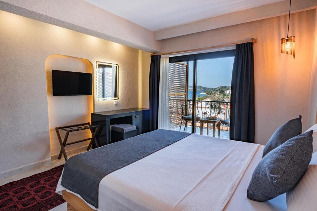 Çınar Otel Kaş +7 — 3