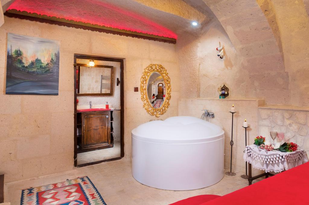 Öykü Evi Cave Hotel — 7