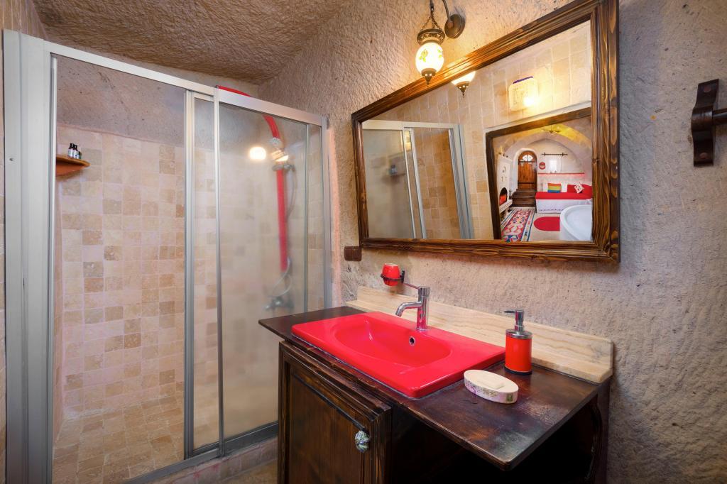 Öykü Evi Cave Hotel — 9