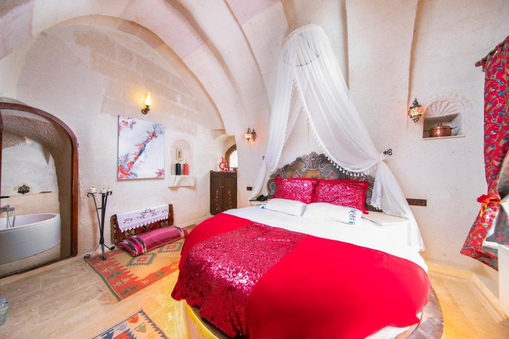 Öykü Evi Cave Hotel — 10