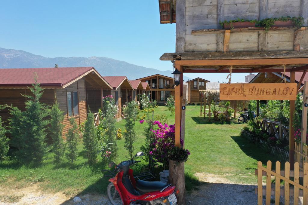 Em-Ba Butik Bungalow