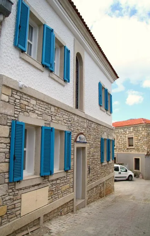 Çeşme Kale Taş Apart