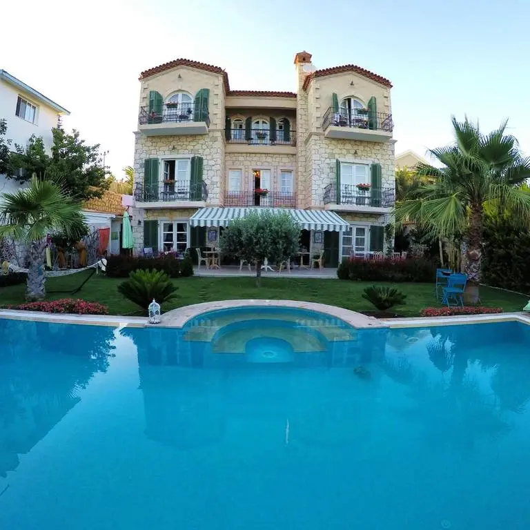 YuGa Alaçatı