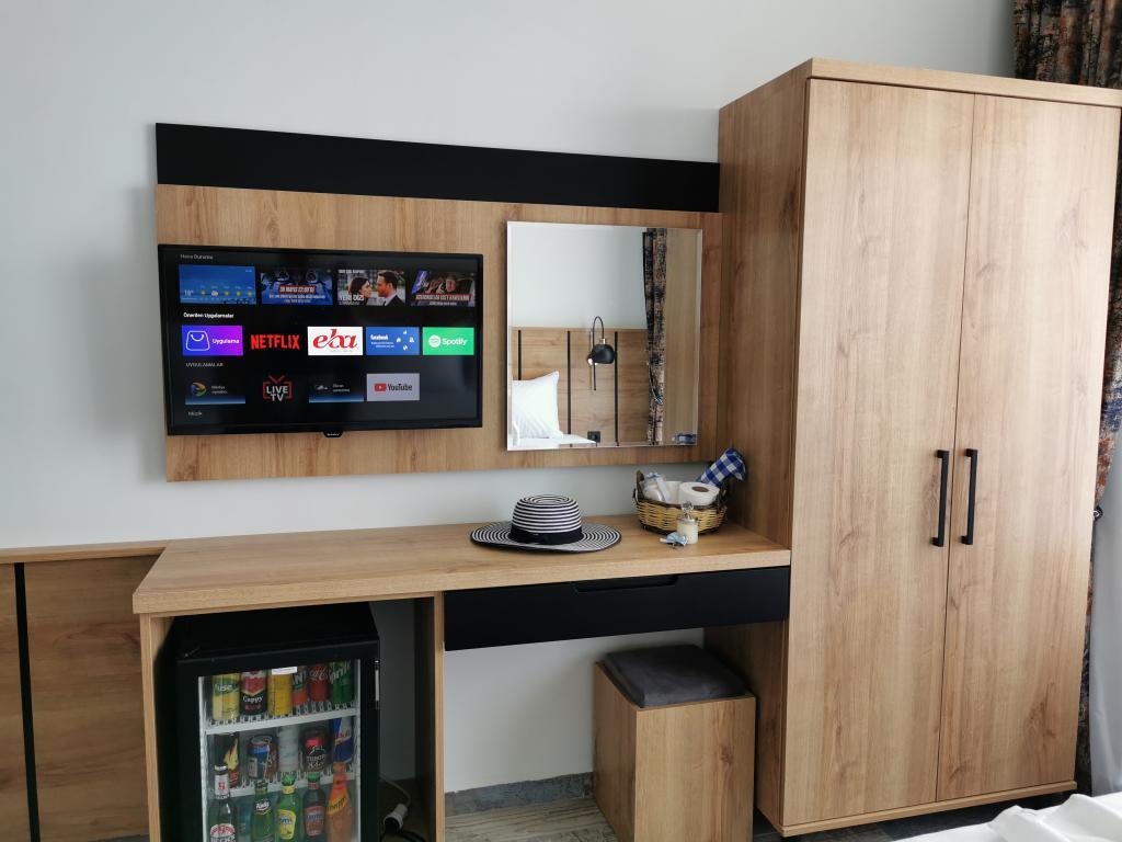 Assos Derin Mavi Otel — 2