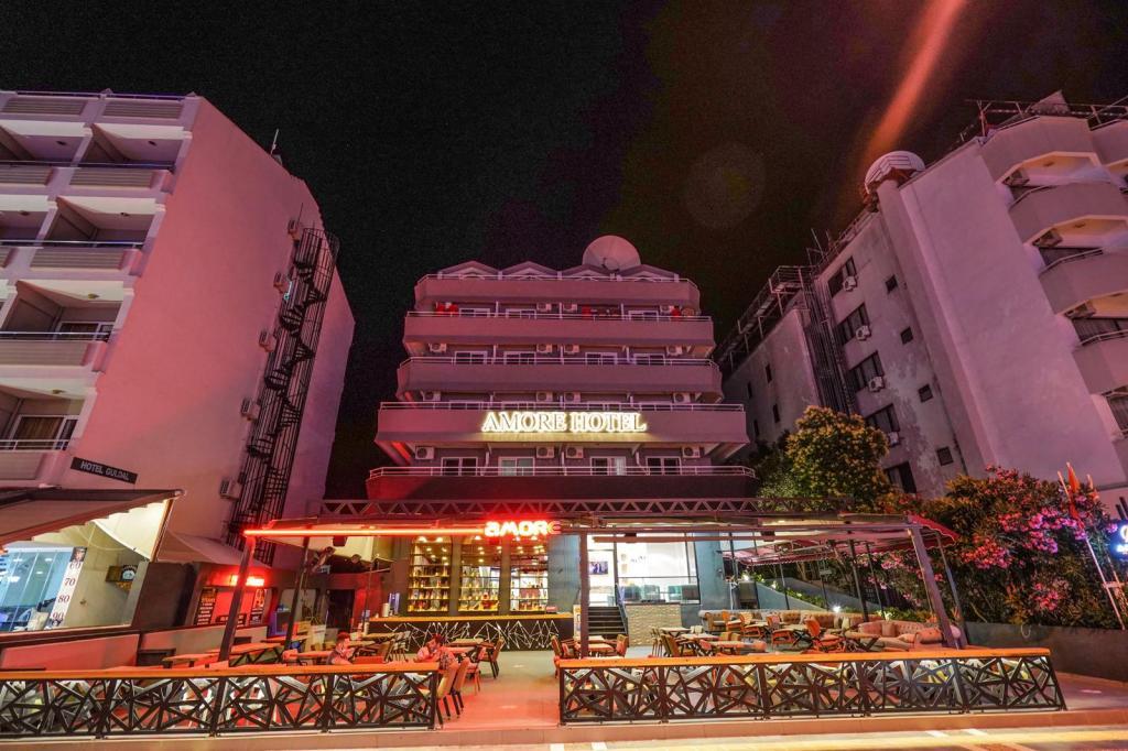 Amore Hotel — 1