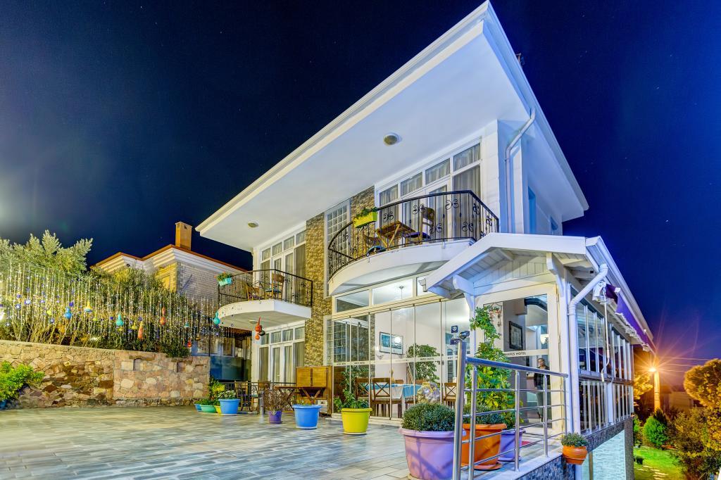 Cunda Nefes Otel