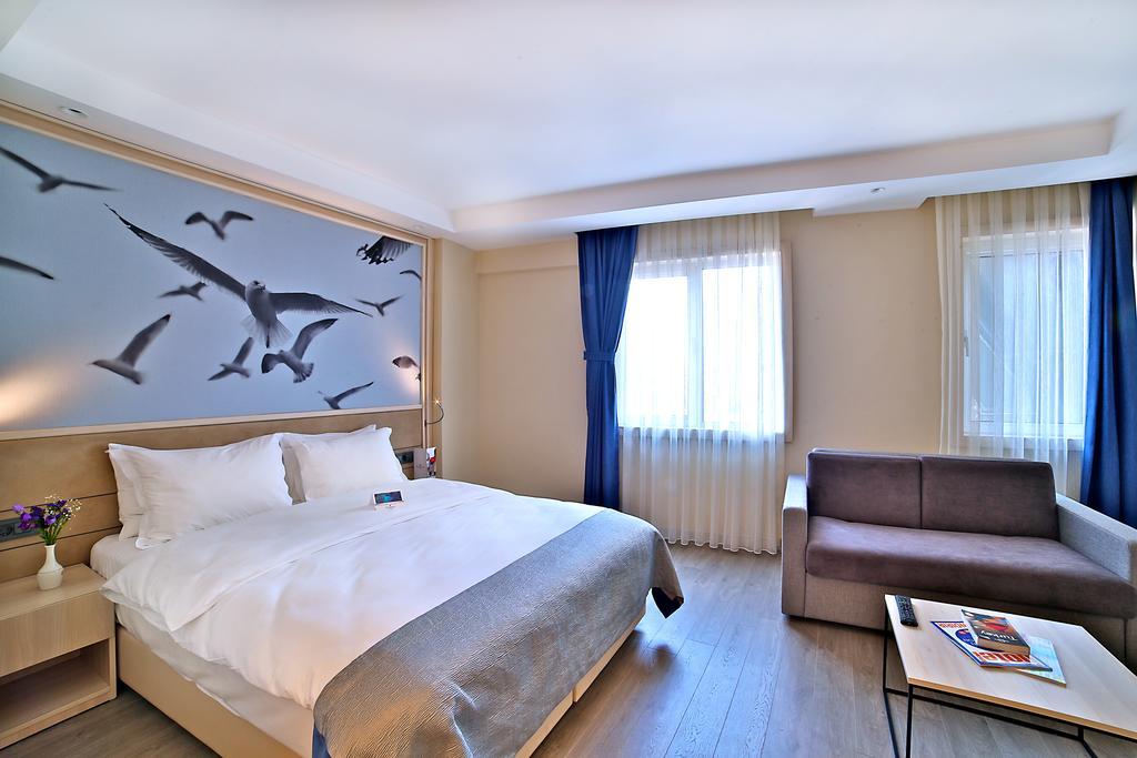 Ramada by Wyndham Istanbul Old City — 10