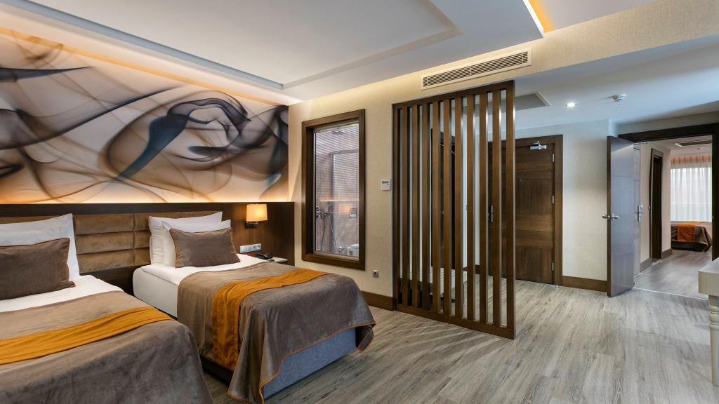 B Business Hotel & Spa — 9