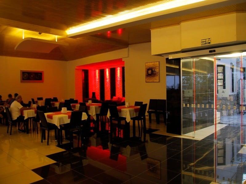 Nicholas Park Hotel — 4